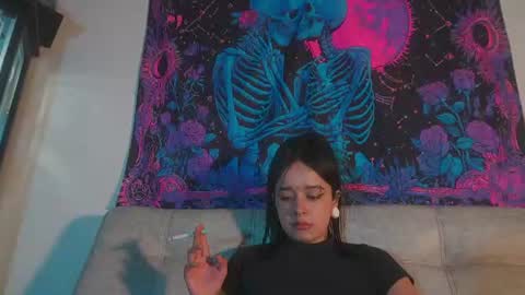 Snapshot of ariana_whitee chatting on 7, 7, 2026 ariana_whitee online show from 7, 7, 2026