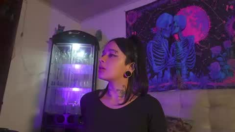 Snapshot of ariana_whitee chatting on 18, 7, 2026 ariana_whitee online show from 18, 7, 2026