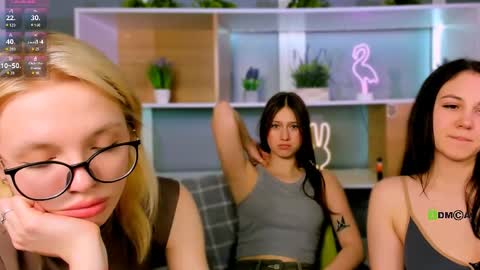 Snapshot of arianaa_cat chatting on 2, 3, 2026 arianaa_cat online show from 2, 3, 2026