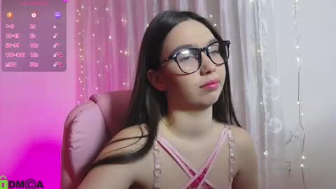 Snapshot of arianahot777 chatting on 8, 2, 2025 arianahot777 online show from 8, 2, 2025