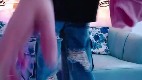 Snapshot of arianasantana chatting on 5, 10, 2025 Ari online show from 5, 10, 2025