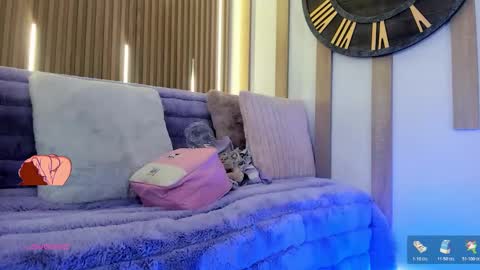 Snapshot of arianasantana chatting on 19, 11, 2025 Ari online show from 19, 11, 2025