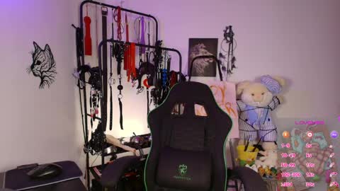 Snapshot of arianna_connorr chatting on 4, 4, 2026 arianna_connorr online show from 4, 4, 2026