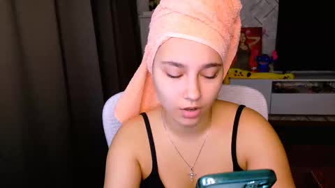 Snapshot of arianna_grend chatting on 17, 10, 2025 Arianna online show from 17, 10, 2025