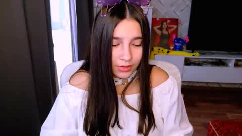 Snapshot of arianna_grend chatting on 5, 11, 2025 Arianna online show from 5, 11, 2025