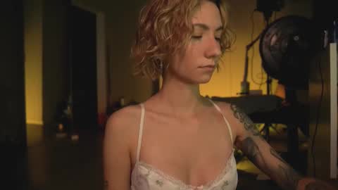 Olivka online show from 1, 3, 2025