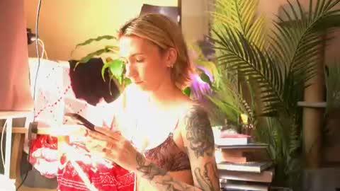 Snapshot of arianna_richi chatting on 16, 7, 2026 Olivka online show from 16, 7, 2026