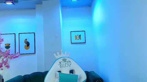 arianna_sweeet online show from 17, 10, 2025