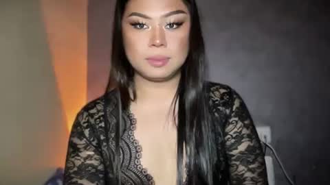 LOVELY online show from 8, 1, 2025