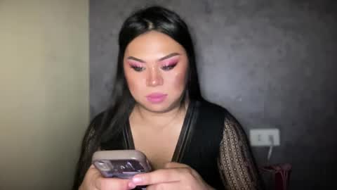 LOVELY online show from 9, 1, 2025