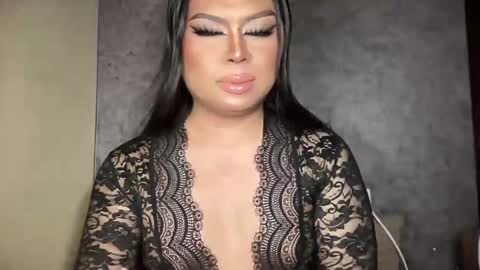 LOVELY online show from 15, 1, 2025