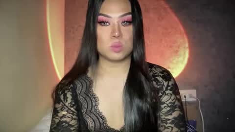 LOVELY online show from 23, 1, 2025