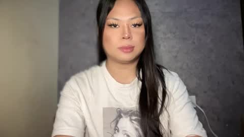 LOVELY online show from 30, 1, 2025