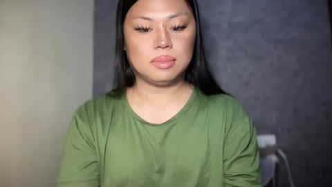 LOVELY online show from 4, 2, 2025