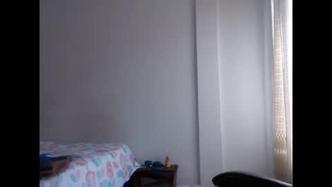 Snapshot of ariannaloovel chatting on 29, 10, 2025 ariannaloovel online show from 29, 10, 2025