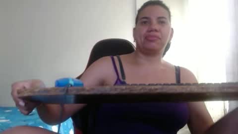 Snapshot of ariannaloovel chatting on 14, 11, 2025 ariannaloovel online show from 14, 11, 2025