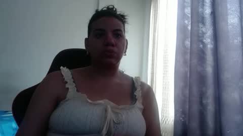 Snapshot of ariannaloovel chatting on 16, 12, 2025 ariannaloovel online show from 16, 12, 2025