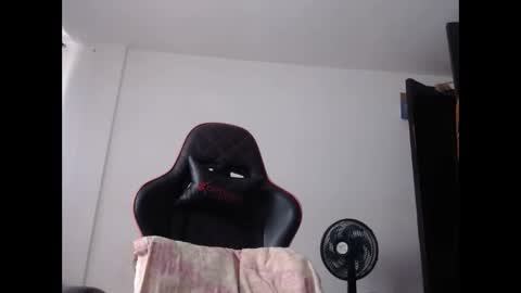 Snapshot of ariannaloovel chatting on 9, 2, 2026 ariannaloovel online show from 9, 2, 2026