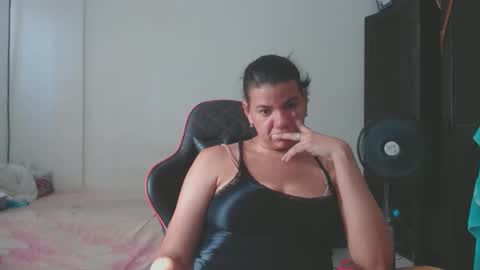 Snapshot of ariannaloovel chatting on 18, 2, 2026 ariannaloovel online show from 18, 2, 2026