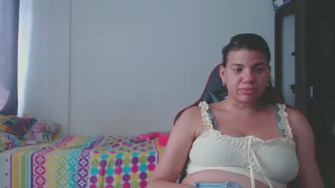 Snapshot of ariannaloovel chatting on 27, 2, 2026 ariannaloovel online show from 27, 2, 2026