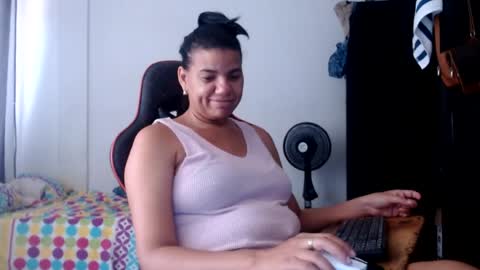 Snapshot of ariannaloovel chatting on 14, 7, 2026 ariannaloovel online show from 14, 7, 2026