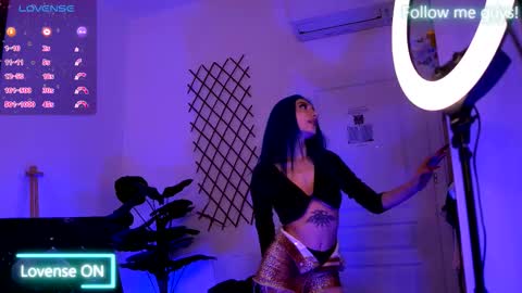 Snapshot of ariaxstark chatting on 3, 10, 2025 Aria online show from 3, 10, 2025