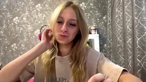 Alice online show from 25, 4, 2026