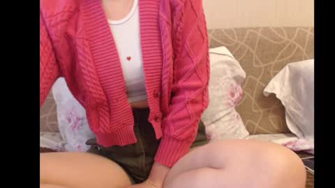 Snapshot of ariel_la chatting on 5, 11, 2025 Ariella online show from 5, 11, 2025