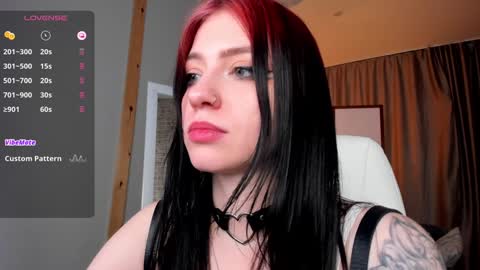 Snapshot of arielabradberry chatting on 1, 12, 2024 Ariel online show from 1, 12, 2024