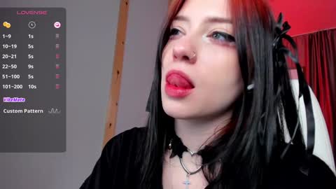 Snapshot of arielabradberry chatting on 11, 12, 2024 Ariel online show from 11, 12, 2024
