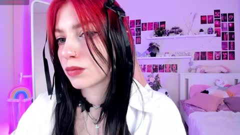 Snapshot of arielabradberry chatting on 8, 2, 2025 Ariel online show from 8, 2, 2025
