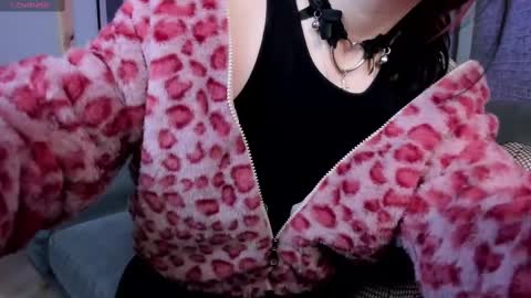 Snapshot of arielabradberry chatting on 13, 2, 2025 Ariel online show from 13, 2, 2025