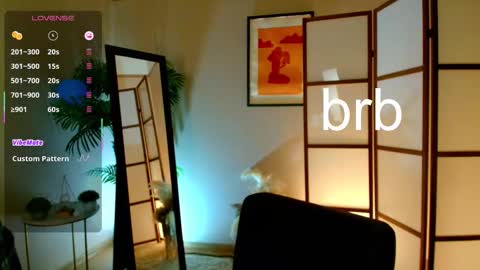 Snapshot of arielabradberry chatting on 8, 10, 2025 Ariel online show from 8, 10, 2025