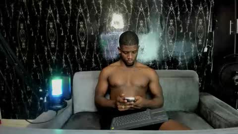 Snapshot of arielbronwxxx chatting on 19, 10, 2025 chris online show from 19, 10, 2025