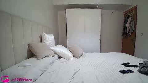 Snapshot of arielfreedomlove chatting on 13, 12, 2025 arielfreedomsex online show from 13, 12, 2025