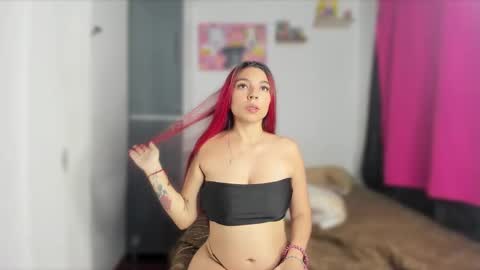 Snapshot of ariell_rose1 chatting on 11, 2, 2025 Stephany online show from 11, 2, 2025