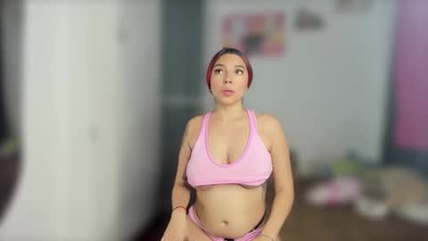 Snapshot of ariell_rose1 chatting on 12, 2, 2025 Stephany online show from 12, 2, 2025
