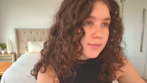 Snapshot of ariella_sol chatting on 1, 3, 2026 Ariella GTM3 Tue Wed Thu Fri Sat 0400 am-1030pm online show from 1, 3, 2026