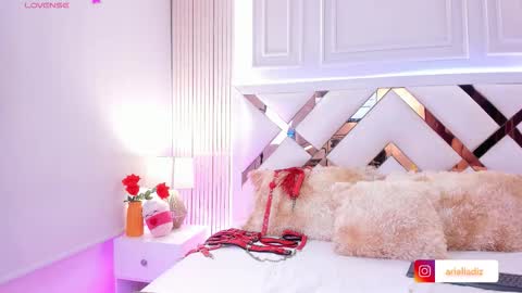 Ariellaboobs online show from 17, 3, 2026