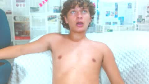 Snapshot of arielnoir6958 chatting on 7, 2, 2026 Ariel Aoir online show from 7, 2, 2026