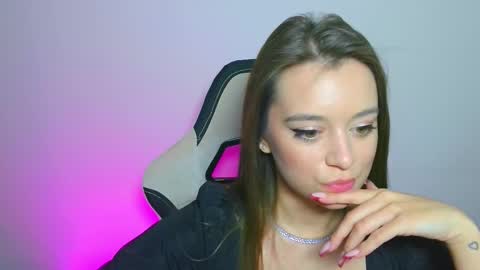 Snapshot of arielsandres chatting on 6, 10, 2025 Ariel online show from 6, 10, 2025