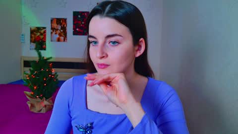 arielstonks_lovee online show from 18, 12, 2024