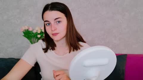 arielstonks_lovee online show from 17, 9, 2025