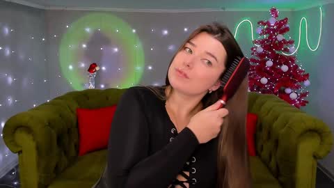 Snapshot of arigraynor chatting on 9, 12, 2024 Ari online show from 9, 12, 2024