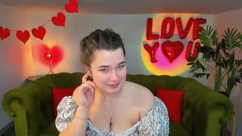 Snapshot of arigraynor chatting on 24, 2, 2025 Ari online show from 24, 2, 2025