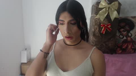 Ariana Forero ---- independet model online show from 29, 1, 2025