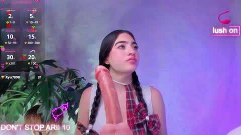 Snapshot of arii_vega chatting on 5, 2, 2025 ARII VEGA online show from 5, 2, 2025