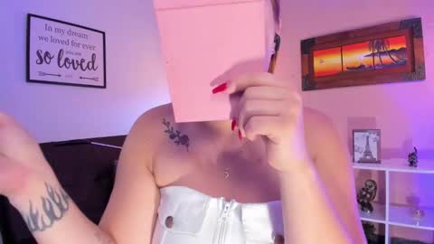Snapshot of ariianabaker chatting on 12, 2, 2025 Arianna online show from 12, 2, 2025