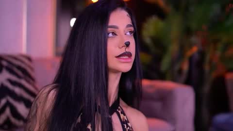 Snapshot of arinarhodes chatting on 31, 10, 2025 Arina online show from 31, 10, 2025