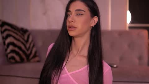 Snapshot of arinarhodes chatting on 23, 11, 2025 Arina online show from 23, 11, 2025